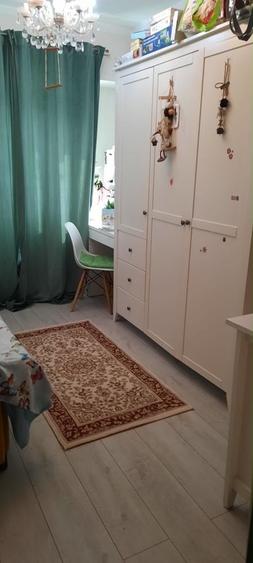Apartament cu 3 camere semidecomandat în Central