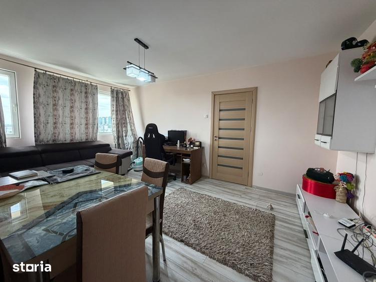 Apartament cu 3 camere în Berceni
