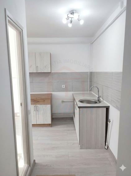 Vanzare apartament cu 2 camere la et 1, Micro 19, 30 mp, 45.000 EURO - 4