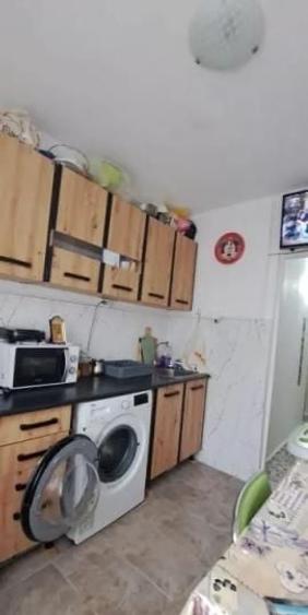 Apartament cu 2 camere semidecomandat în Pantelimon