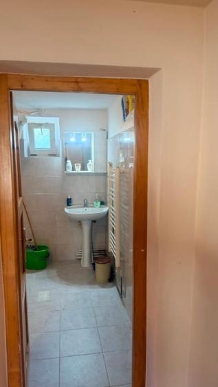 Casă individuală cu 5 camere cu Canalizare în Nord