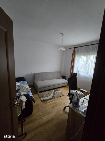 Casă cu 3 camere cu Teren 418 Mp în Central