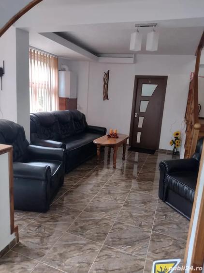 Casă cu 6 camere în Central