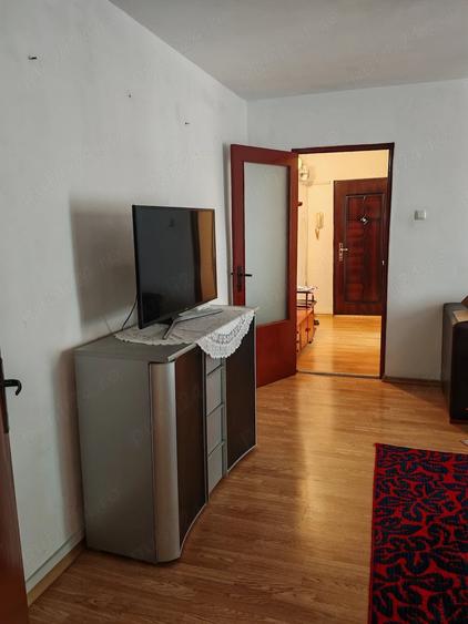 Apartament cu 2 camere semidecomandat în Decebal