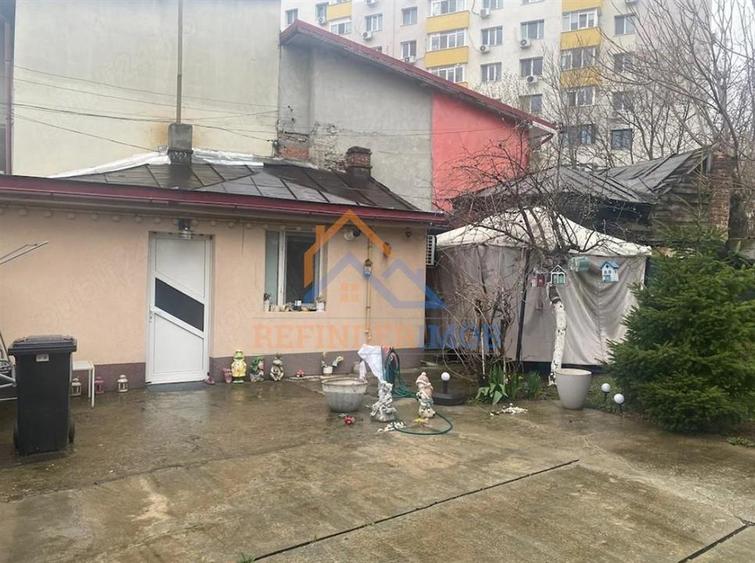 Teren intravilan de 242 mp, în Rahova
