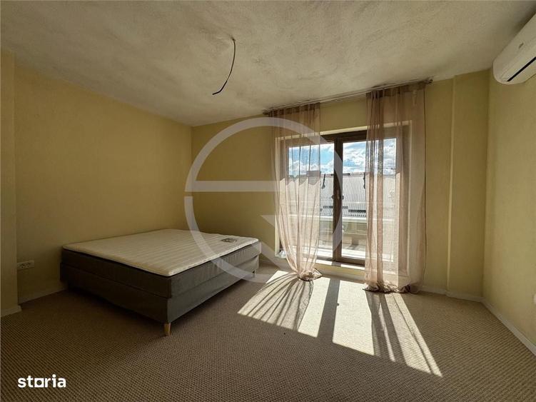 Apartament cu 3 camere semidecomandat în Borhanci