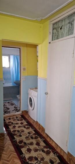Apartament cu 2 camere decomandat în Uiești