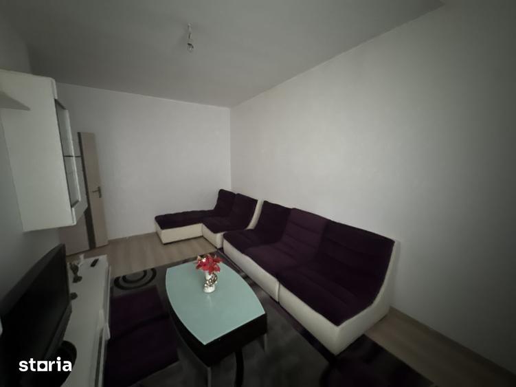 Apartament cu 3 camere decomandat, mobilat în Ozana