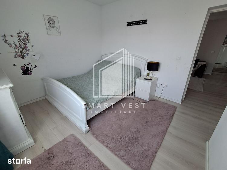 Apartament cu 5 camere semidecomandat în Central