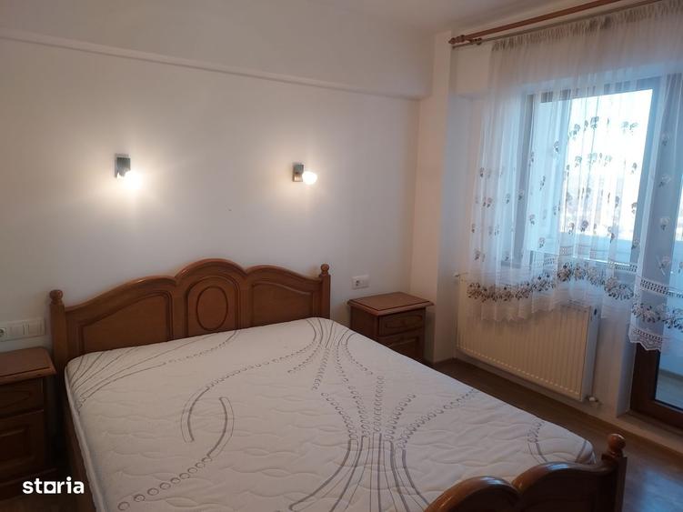 Apartament cu 4 camere decomandat în Central