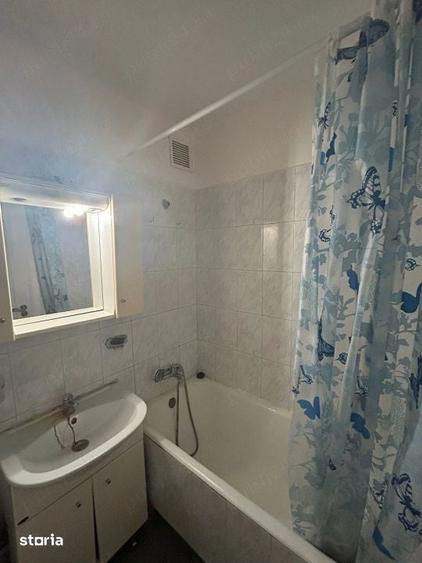 Apartament cu 2 camere decomandat în Bruiu