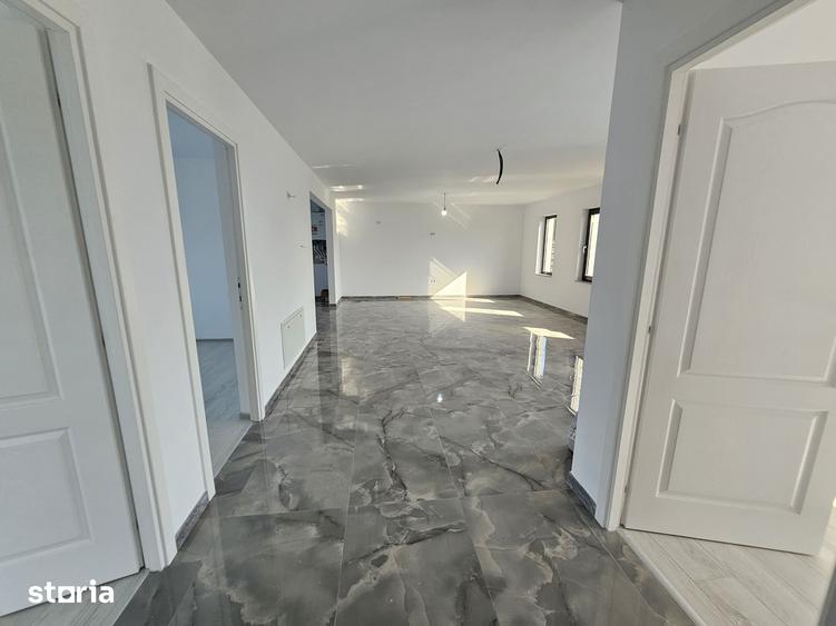 Casă cu 4 camere cu Teren 650 Mp în Central