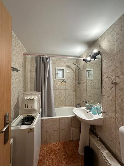 Apartament cu 2 camere decomandat, mobilat în Zorilor