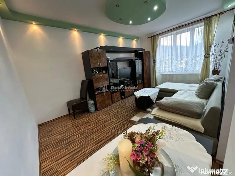 Apartament cu 2 camere decomandat în Marginea