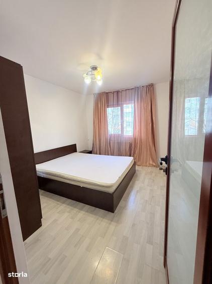 Apartament cu 3 camere, mobilat în Nicolina