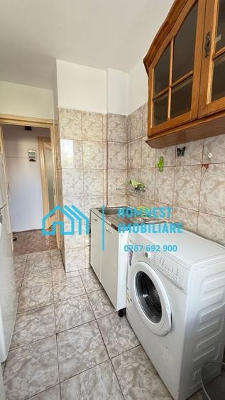 Apartament cu 3 camere semidecomandat, mobilat în P-ța Amzei