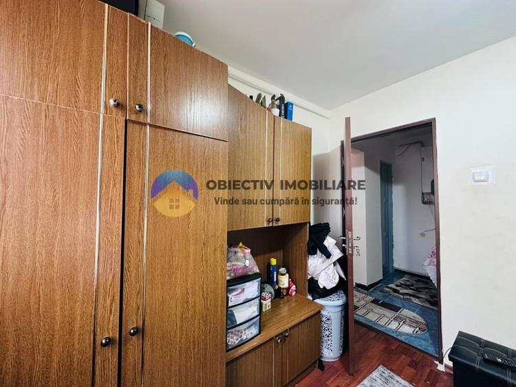 Apartament cu 3 camere semidecomandat, mobilat în Dărmănești