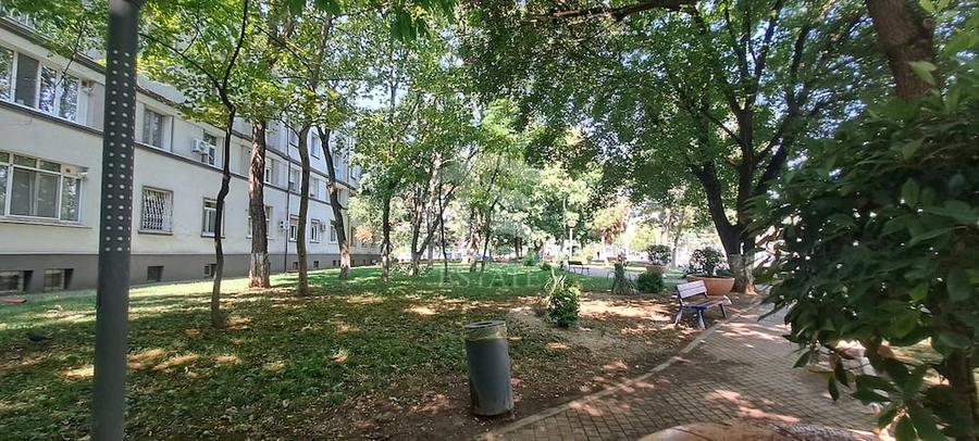 Garsonieră decomandată în Brâncoveanu