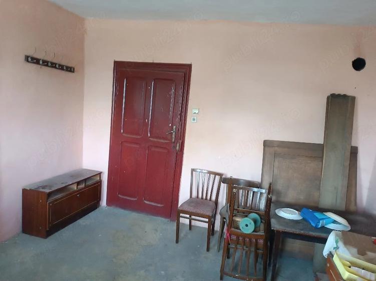 Casă cu 4 camere cu Teren 1490 Mp în Tămăoani