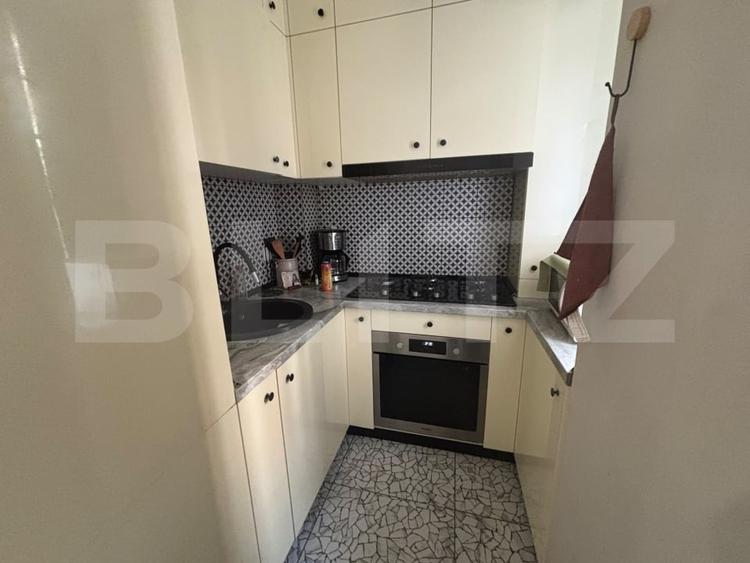 Apartament cu 3 camere decomandat, mobilat în Central