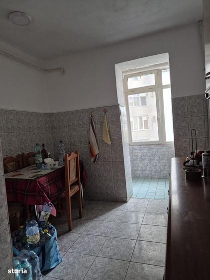 Apartament cu 3 camere decomandat în Alecu Russo