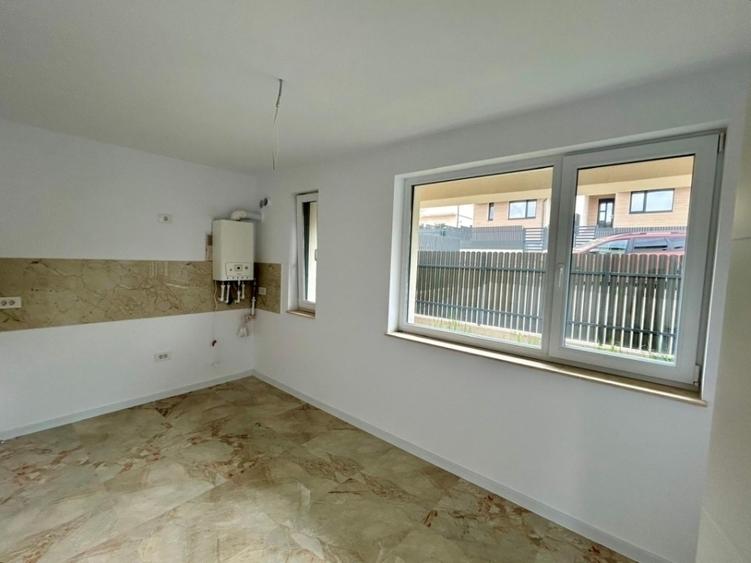Casă individuală cu 4 camere cu Teren 230 Mp în Valea Lupului