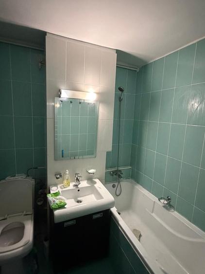 Apartament cu 3 camere decomandat în Crângași