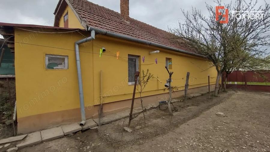 Casa individuala 3 camere, Sanmihaiu Roman - Anexe, 1062 mp teren - 2