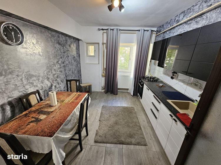Apartament cu 3 camere în Central