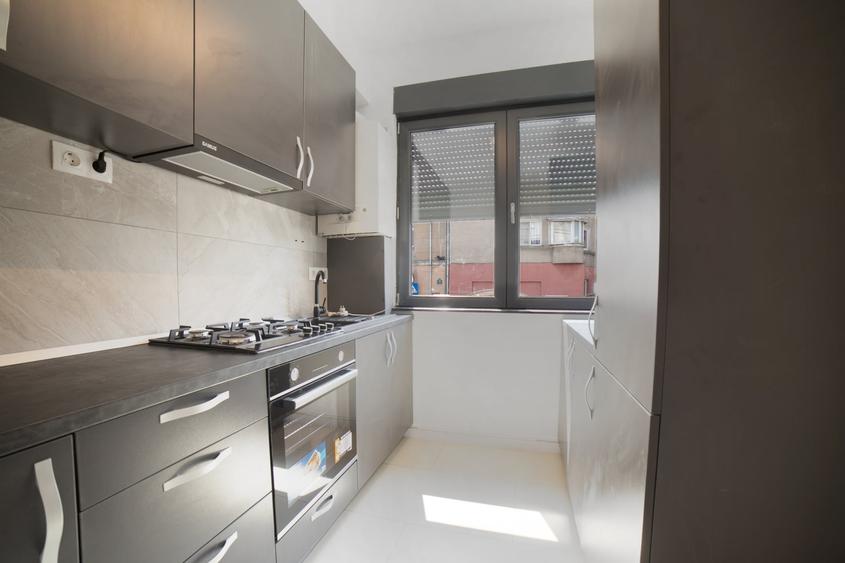 Apartament cu 2 camere semidecomandat în Turda