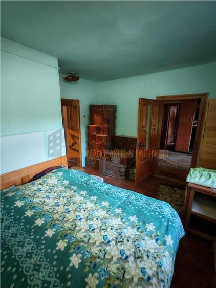 Casă individuală cu 13 camere cu Teren 1063 Mp în Vintilă Vodă
