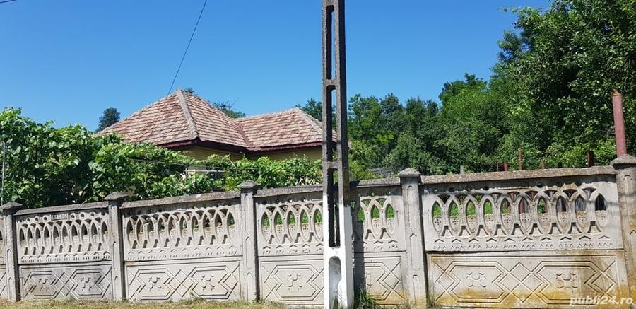 Casă cu 4 camere în Miluta