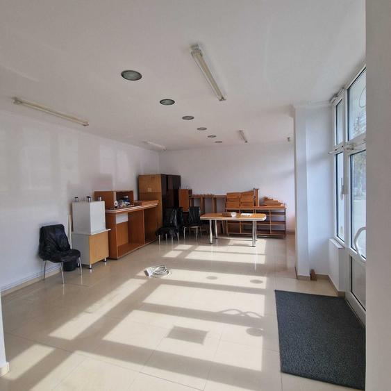 Spațiu comercial, de 110 mp, în Gheorghe Doja