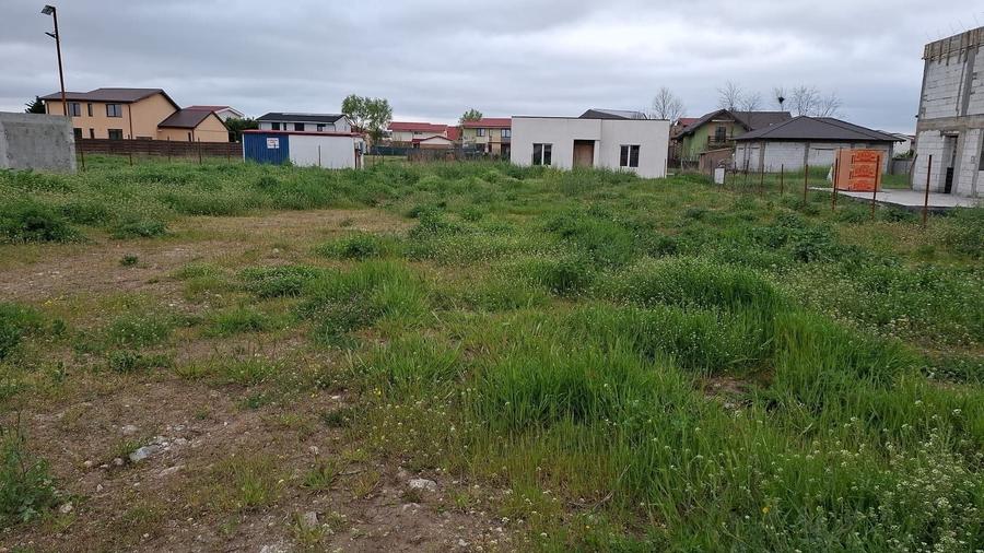 Teren de 817 mp, în Cumpăna