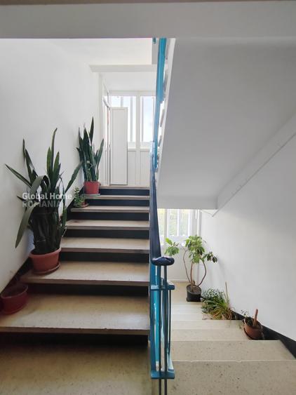 Apartament cu 2 camere semidecomandat, mobilat în Tineretului