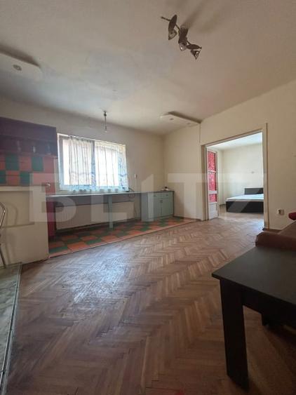 Casă individuală cu 2 camere cu Canalizare în Central