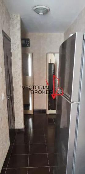Garsonieră decomandată, mobilată în Dristor