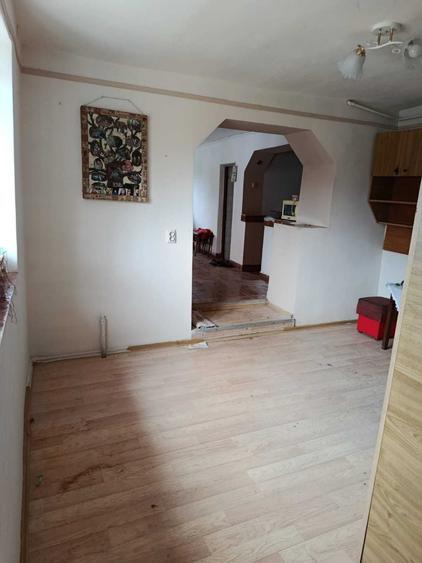 Casă cu 3 camere în Central