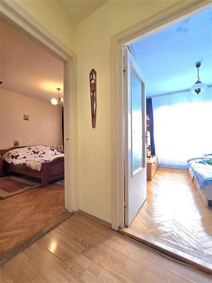 Apartament cu 3 camere decomandat în Rogerius