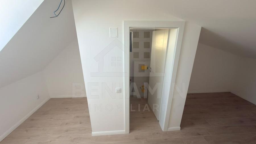Casă individuală cu 6 camere cu Piscina în Cârcea