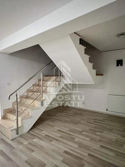 Casă cu 5 camere cu Teren 500 Mp în Moșnița Nouă