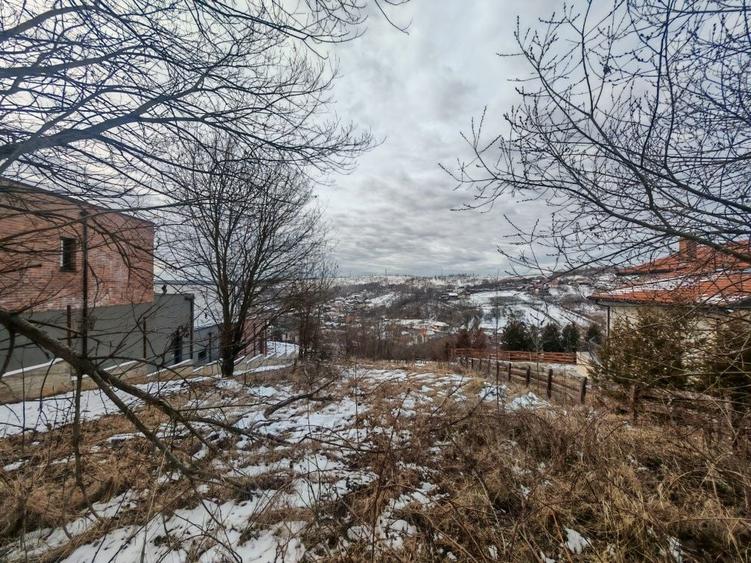 Teren de 1763 mp, în Feleacu