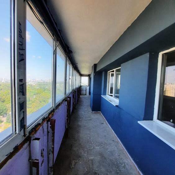 Apartament cu 3 camere decomandat în Colentina