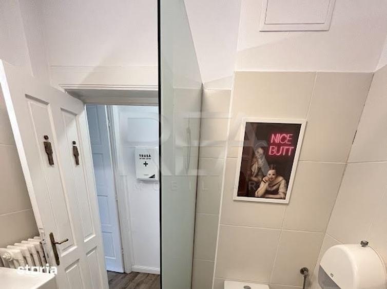 Apartament cu 4 camere semidecomandat în Romană