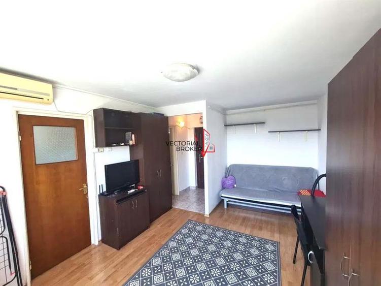 Garsonieră semidecomandată în Tei