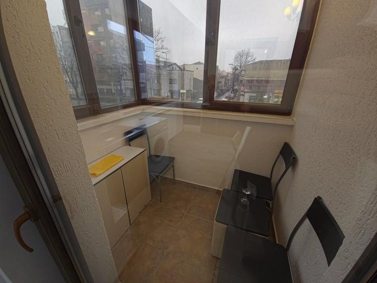 Apartament cu 2 camere decomandat, mobilat în Delfinariu