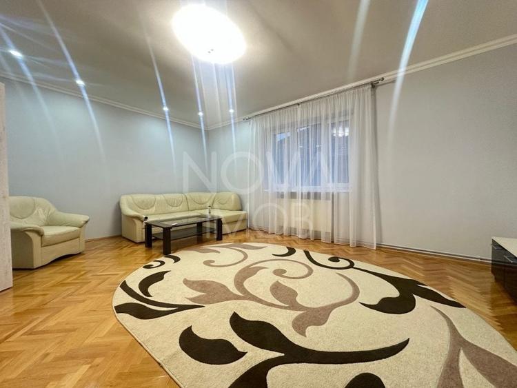 Apartament cu 3 camere decomandat, mobilat în Trei Stejari