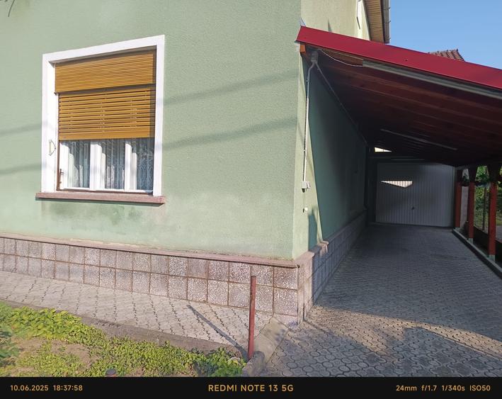 Casă individuală cu 6 camere cu Canalizare în Olimpia-Stadion