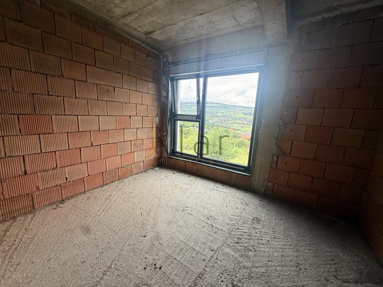 Duplex cu 4 camere cu Canalizare în Borhanci