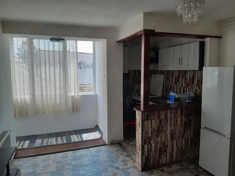 Garsonieră decomandată în Central